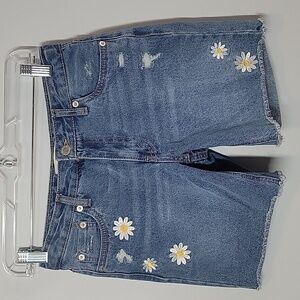 Levi's low pitch midi shorts girls 14 embroidered daisies